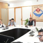 मुख्य सचिव ने ली चारधाम यात्रा की तैयारियों को लेकर बैठक