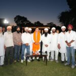 बैसाखी पर सीएम धामी से सिक्ख प्रतिनिधिमंडल की भेंट, सौंपा सरोपा