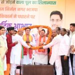 मुख्यमंत्री धामी ने सिसौना नदी पर निर्मित होने वाले 150 मीटर स्पान सीसी पुल का शिलान्यास किया