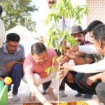 एक पेड़ मां के नाम” अभियान के तहत पौधरोपण एवं स्वच्छता का संदेश