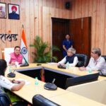 मुख्यमंत्री धामी और सतीश कुमार की रेल परियोजनाओं की रेलवे आवश्यकताओं पर विस्तार से हुई चर्चा